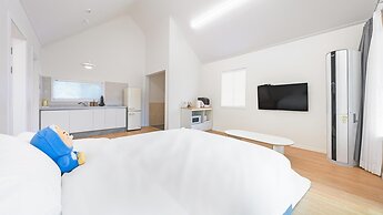 Gapyeong Dangdangi Pet Pension Green