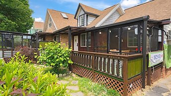 Gapyeong Dangdangi Pet Pension Green