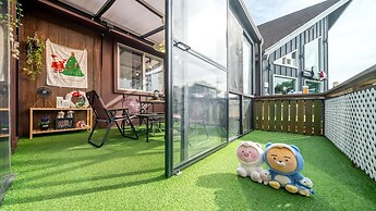 Gapyeong Dangdangi Pet Pension Green