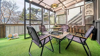 Gapyeong Dangdangi Pet Pension Green