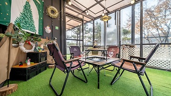 Gapyeong Dangdangi Pet Pension Green