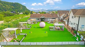 Gapyeong Dangdangi Pet Pension Green