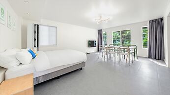 Gapyeong Dangdangi Pet Pension Green