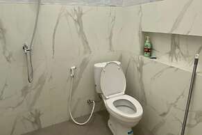 SPOT ON 93832 Lies Kostel Syariah