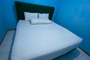 SPOT ON 93832 Lies Kostel Syariah