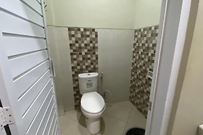 SPOT ON 93832 Lies Kostel Syariah