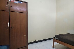 OYO 93869 Regina Homestay Syariah