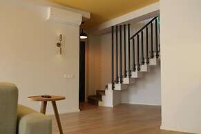 Bird Nest Suite