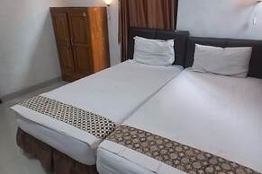 Capital O 93872 Natura Guest House Syariah Near alun alun kota purwoke