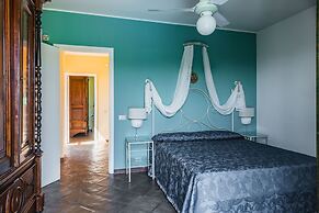 Villa Leone with Pool by Wonderful Italy