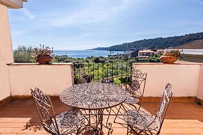 Villa Leone with Pool by Wonderful Italy