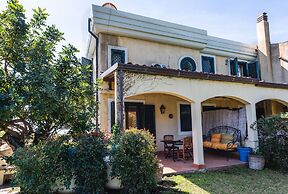 Villa Leone with Pool by Wonderful Italy