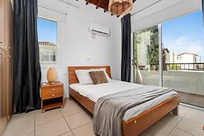 2 bed Villa Pernera Protaras Area Close to Beach