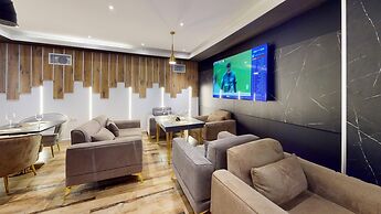 Kingdom Luxury Hotel