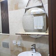 Kingdom Luxury Hotel