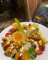 Kingdom Luxury Hotel