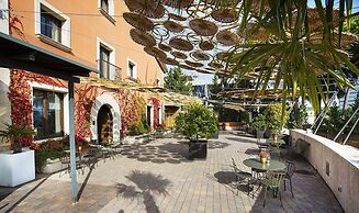 Qgat Suites & Events