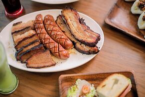 The Henry Hotel Roost Bacolod