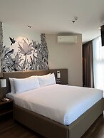 The Henry Hotel Roost Bacolod