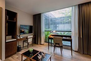 The Henry Hotel Roost Bacolod