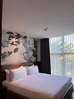 The Henry Hotel Roost Bacolod