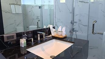 The Henry Hotel Roost Bacolod