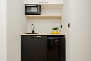 Chmielna Studio Warsaw Center by Renters