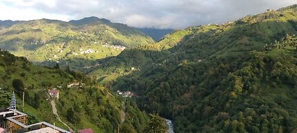 Kinya Bungalov Hotel