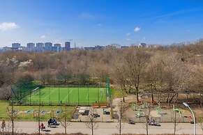Cozy Apartment With Balcony by Renters