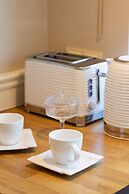 Cozy Apartment With Balcony by Renters