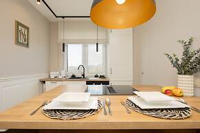 Cozy Apartment With Balcony by Renters