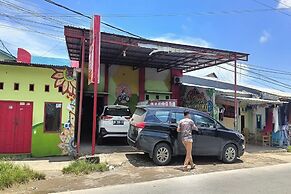 OYO 93875 Tifar House Near Lapangan Raja-raja