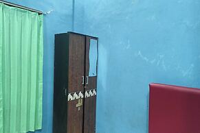 OYO 93875 Tifar House Near Lapangan Raja-raja