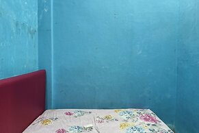 OYO 93875 Tifar House Near Lapangan Raja-raja