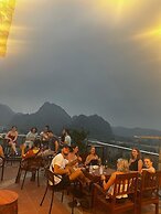 Phong Nha Jasmine Hostel & Roof Top Bar