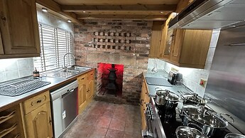 3 Bed Cottage Alton Towers Chatsworth Polars Peaks