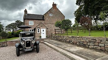 3 Bed Cottage Alton Towers Chatsworth Polars Peaks