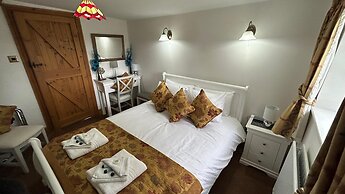 3 Bed Cottage Alton Towers Chatsworth Polars Peaks