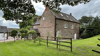 3 Bed Cottage Alton Towers Chatsworth Polars Peaks