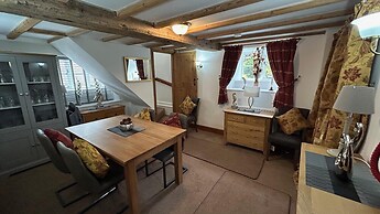 3 Bed Cottage Alton Towers Chatsworth Polars Peaks