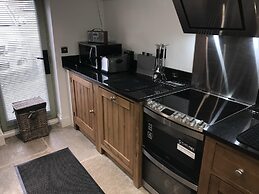 2 Bed Barn Alton Towers Chatsworth Polars Peaks