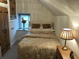 2 Bed Barn Alton Towers Chatsworth Polars Peaks