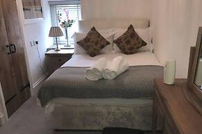 Barn-sleeps 4-parking-near Alton Towers/peak Dist