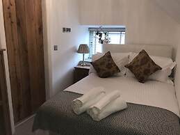 2 Bed Barn Alton Towers Chatsworth Polars Peaks