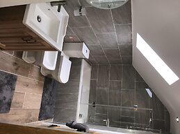 2 Bed Barn Alton Towers Chatsworth Polars Peaks