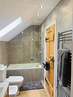 2 Bed Barn Alton Towers Chatsworth Polars Peaks