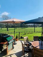 2 Bed Barn Alton Towers Chatsworth Polars Peaks