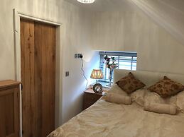 2 Bed Barn Alton Towers Chatsworth Polars Peaks