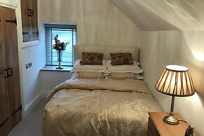 Barn-sleeps 4-parking-near Alton Towers/peak Dist