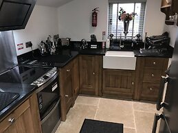 2 Bed Barn Alton Towers Chatsworth Polars Peaks